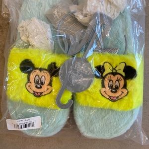 Great Holiday Slippers, Minnie and Mickey